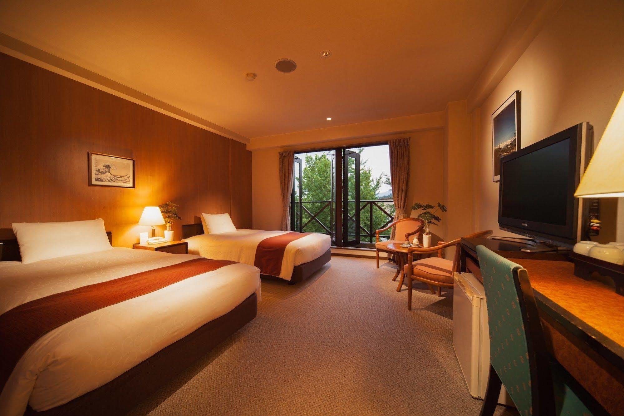 Hakuba Springs Hotel Esterno foto